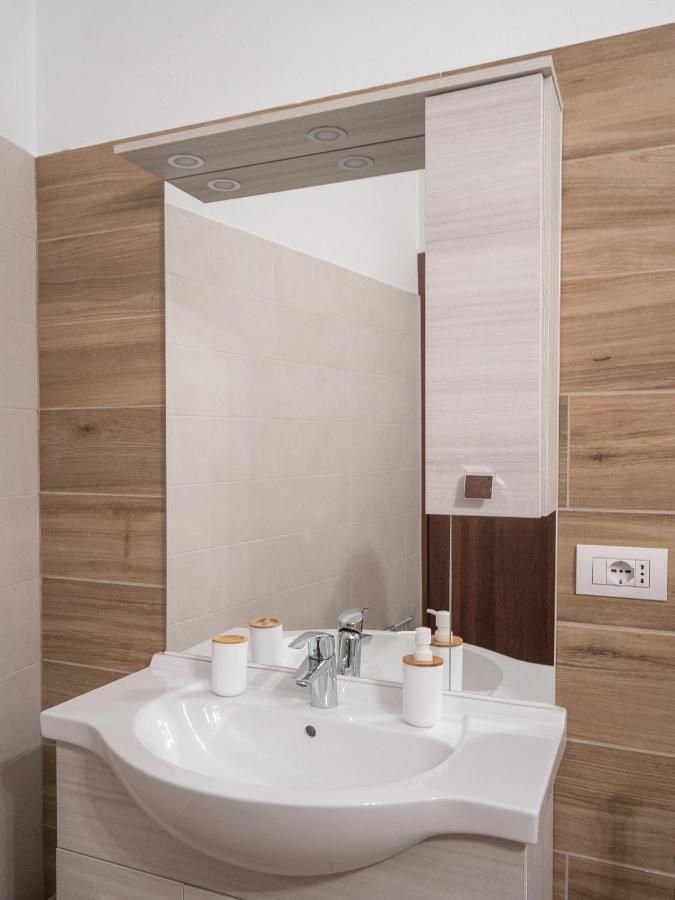 Apartamento Camelia House Bellano Exterior foto